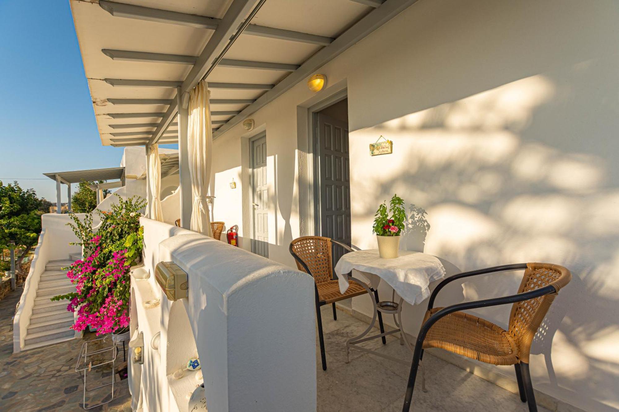 Maroussa Studios Agia Anna  Екстериор снимка