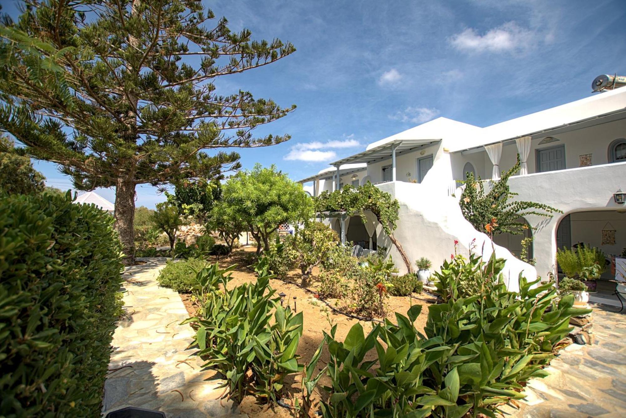 Maroussa Studios Agia Anna  Екстериор снимка