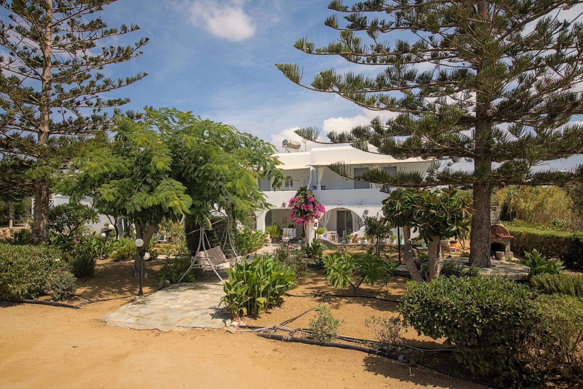 Maroussa Studios Agia Anna  Екстериор снимка