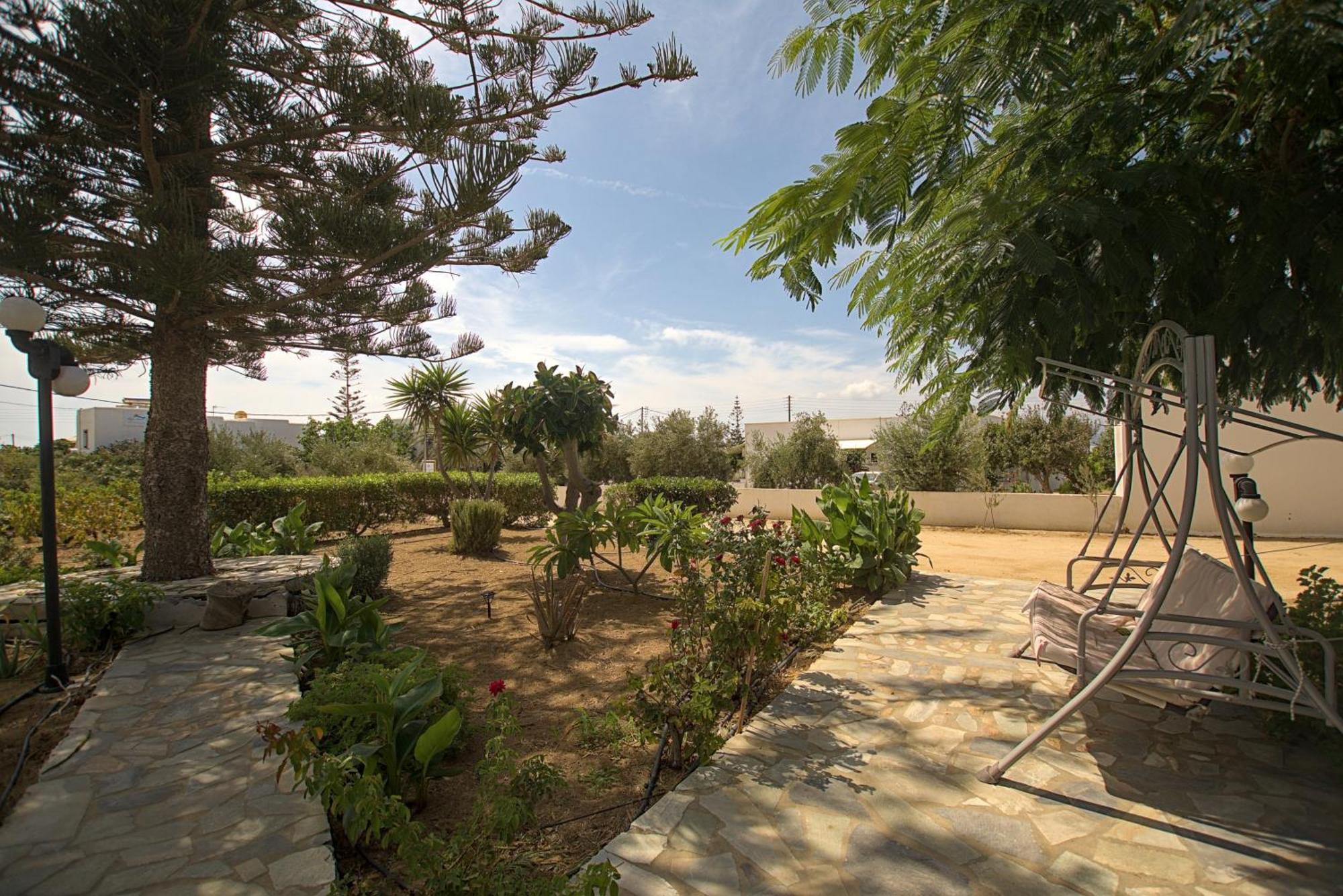 Maroussa Studios Agia Anna  Екстериор снимка