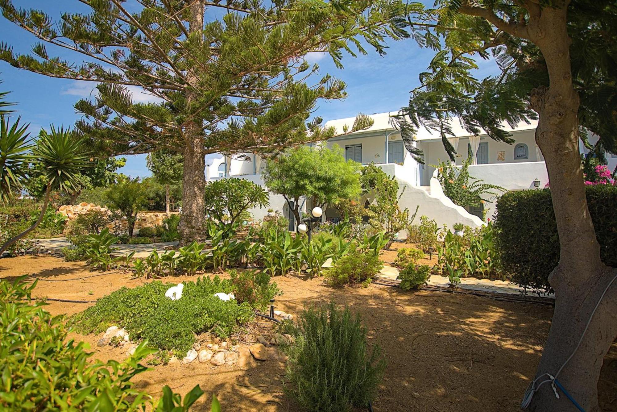 Maroussa Studios Agia Anna  Екстериор снимка