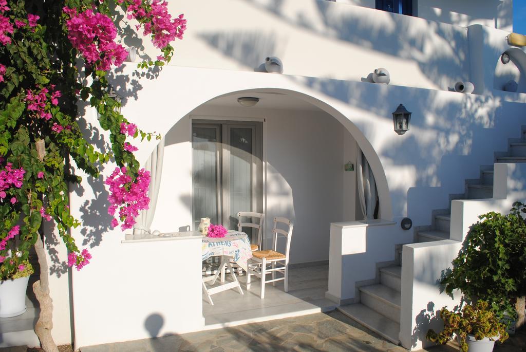 Maroussa Studios Agia Anna  Екстериор снимка