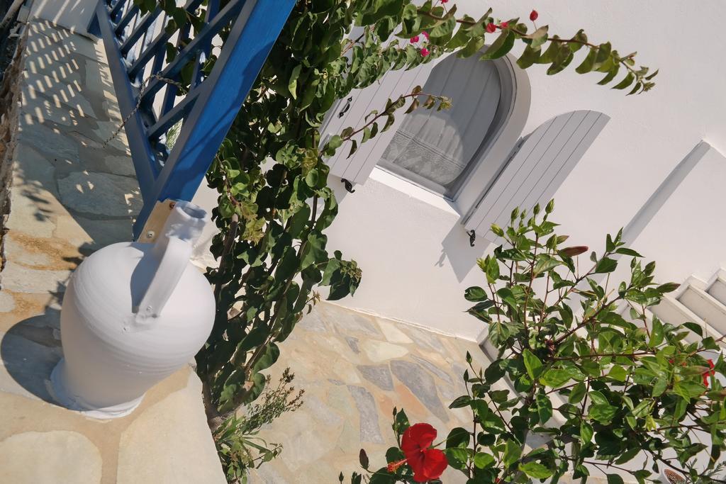 Maroussa Studios Agia Anna  Екстериор снимка