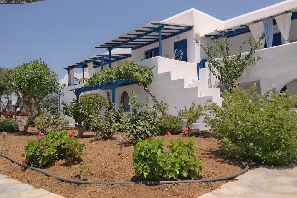 Maroussa Studios Agia Anna  Екстериор снимка
