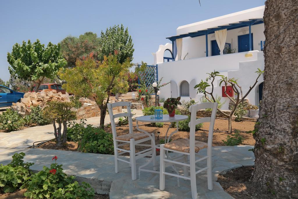 Maroussa Studios Agia Anna  Екстериор снимка