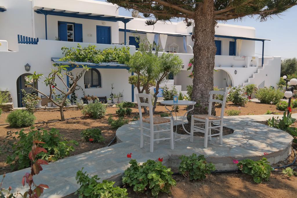 Maroussa Studios Agia Anna  Екстериор снимка
