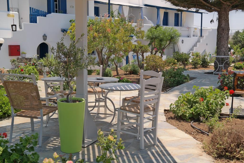 Maroussa Studios Agia Anna  Екстериор снимка