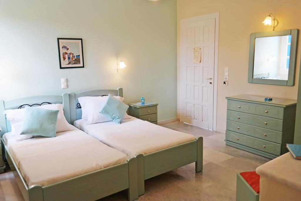 Maroussa Studios Agia Anna  Екстериор снимка